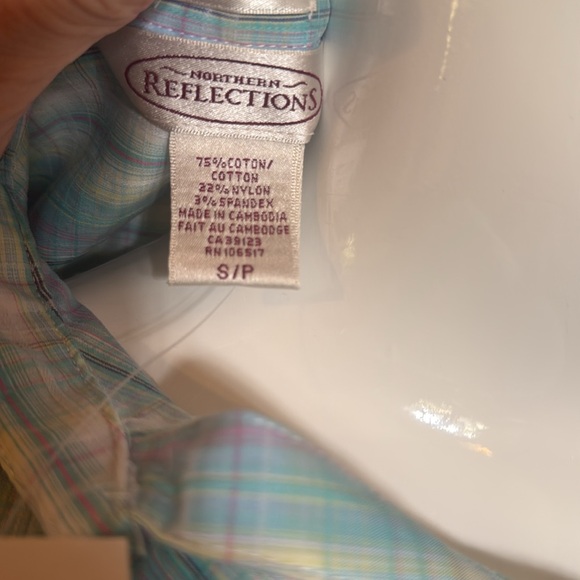 NWT northern reflections size small cotton Plaid Button-Up Women’s Top - Picture 6 of 6